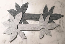 Load image into Gallery viewer, 50 Pieces Wine Bottle Flower - Wedding Reception Table / Party Table Decoration